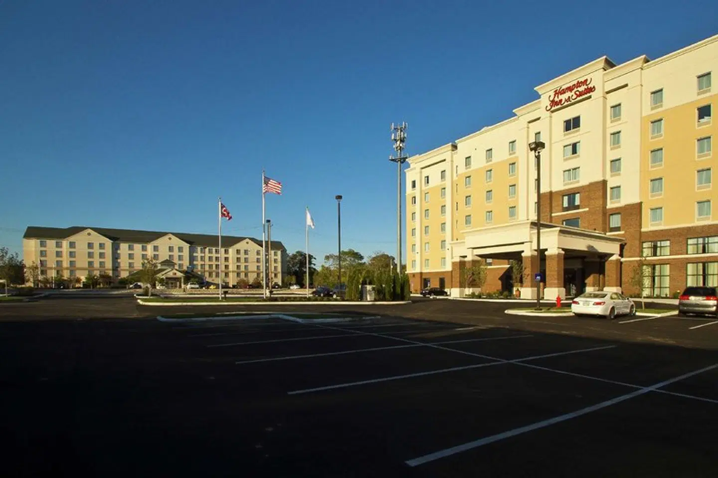 Hampton Inn & Suites Columbus/University Area LANDSCAPE