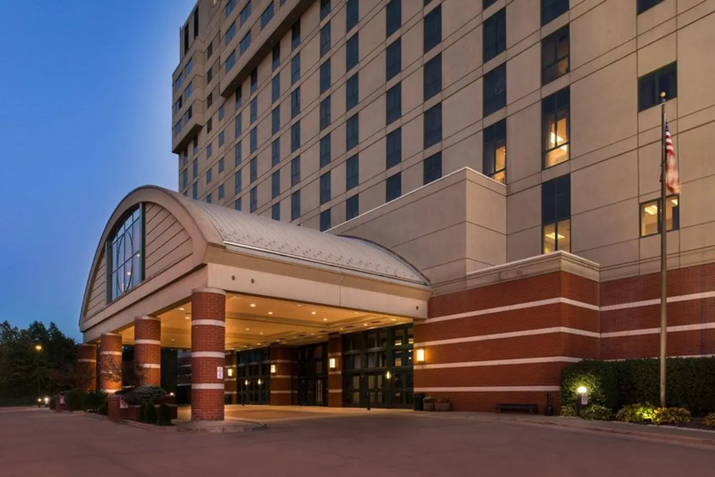 Crowne Plaza Hotel Springfield by IHG EXTERIOR
