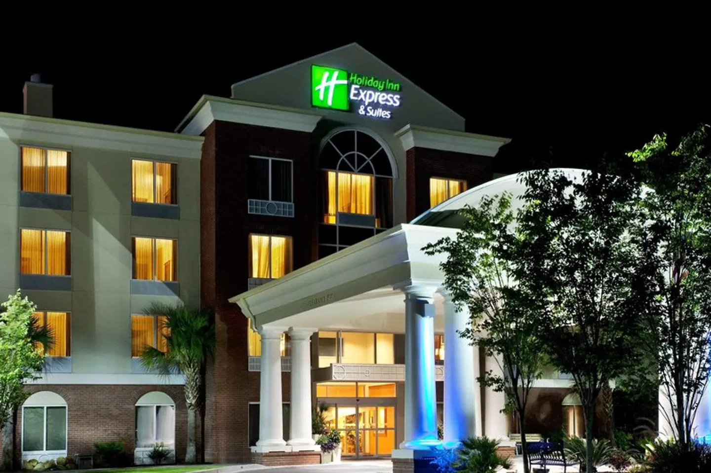 Holiday Inn Express & Suites Charleston-North by IHG EXTERIOR