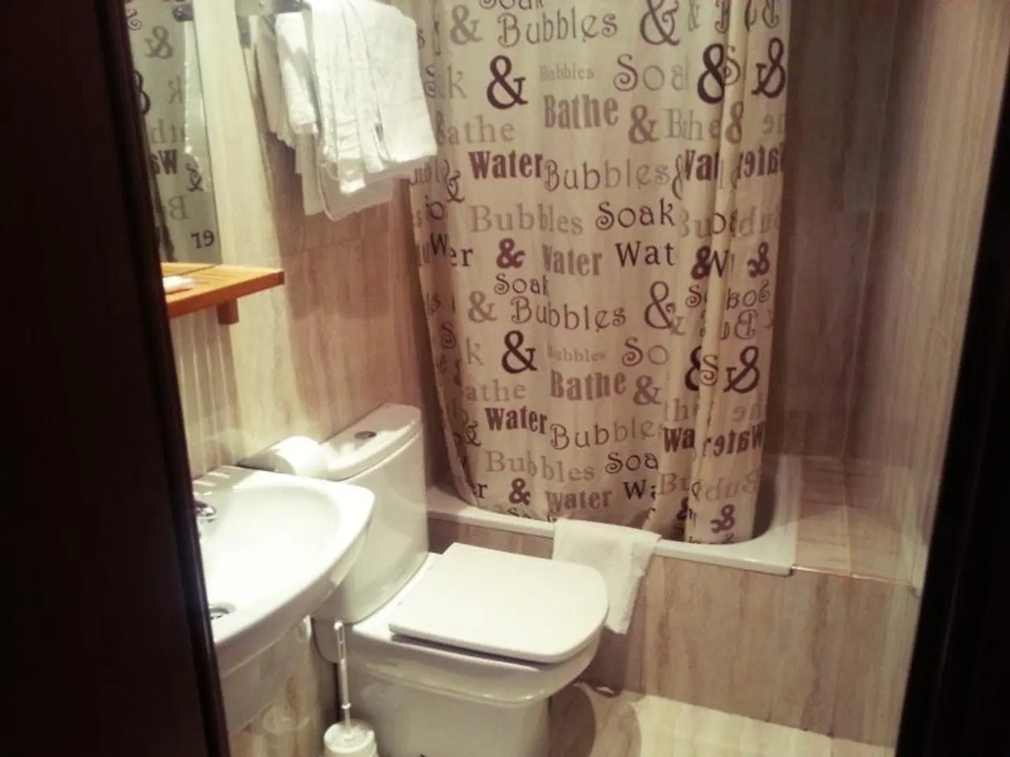 Hostal Avenida Badezimmer