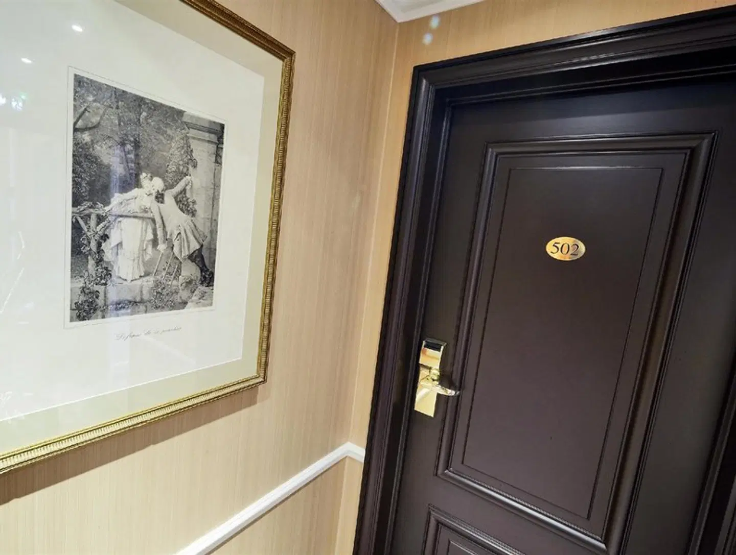 Golden Tulip Washington Opera Badezimmer