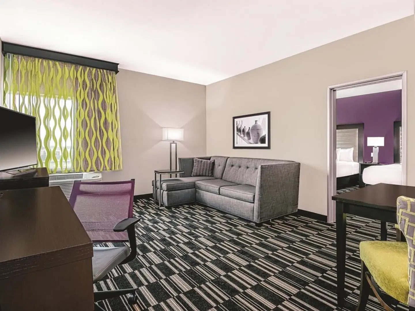 LA QUINTA INN SUITES MCALLEN CONVENTION CENTER ROOM_EXAMPLE