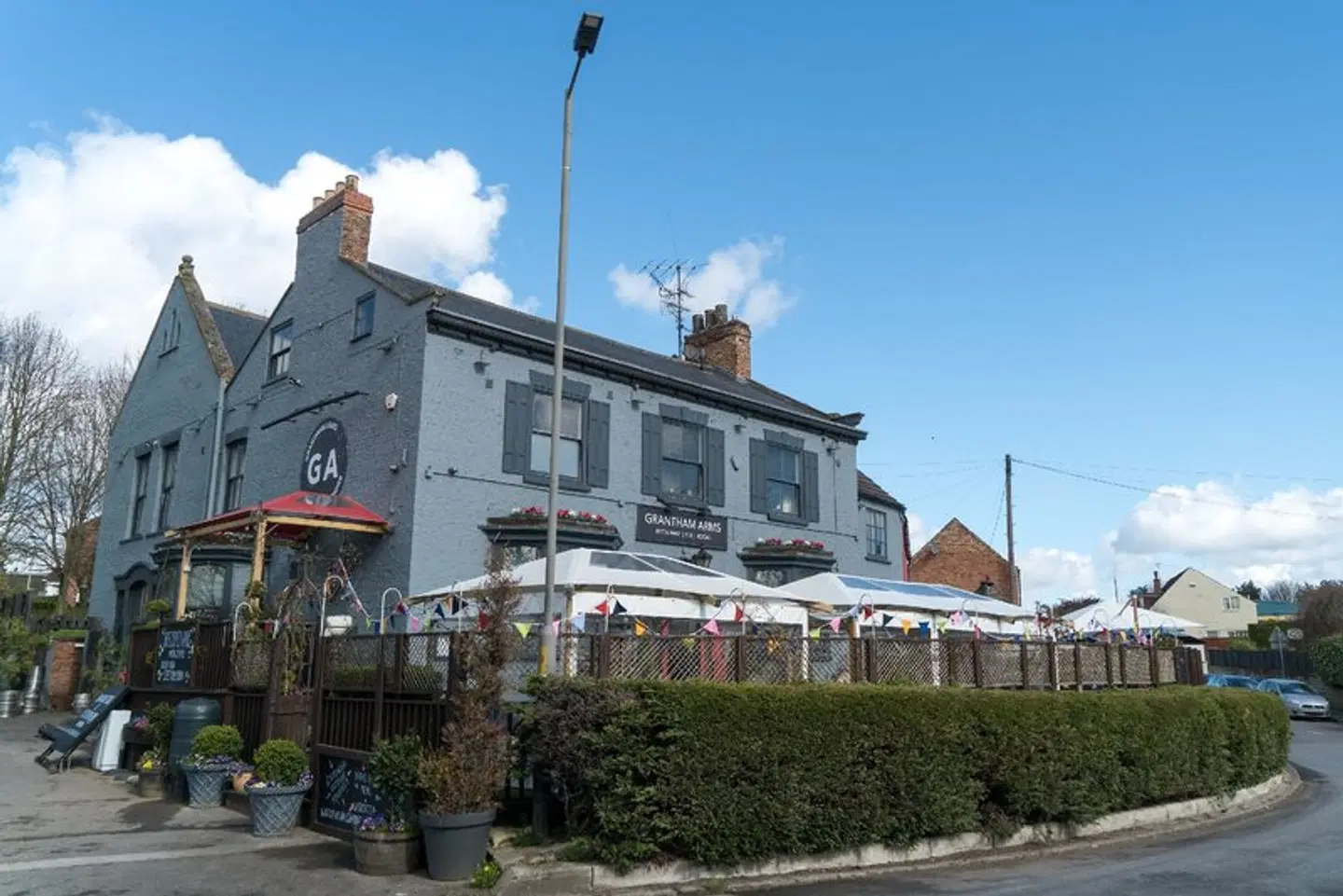 Grantham Arms EXTERIOR
