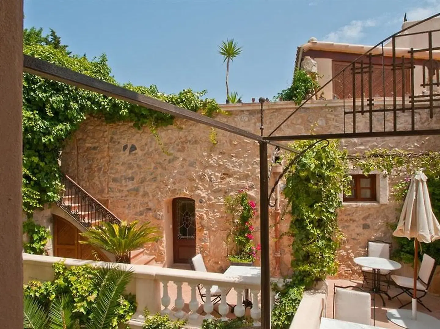 Boutique-Hotel Jardi DArta EXTERIOR