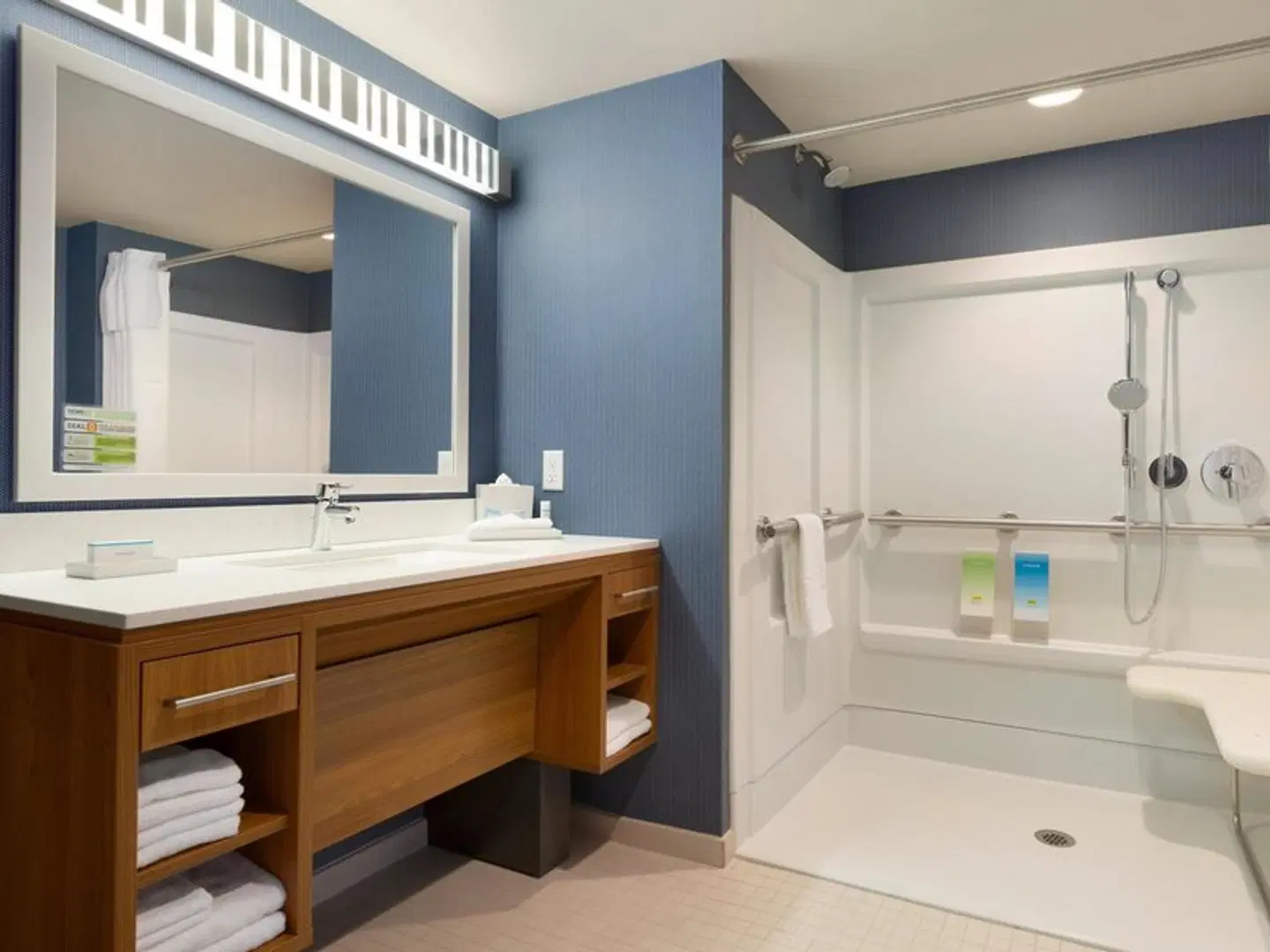 Home2 Suites by Hilton Phoenix Chandler Badezimmer