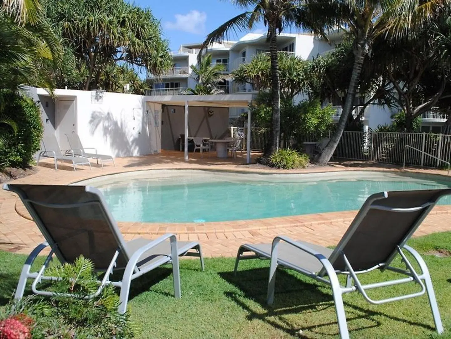 Surfside On The Beach OUTDOOR_POOL