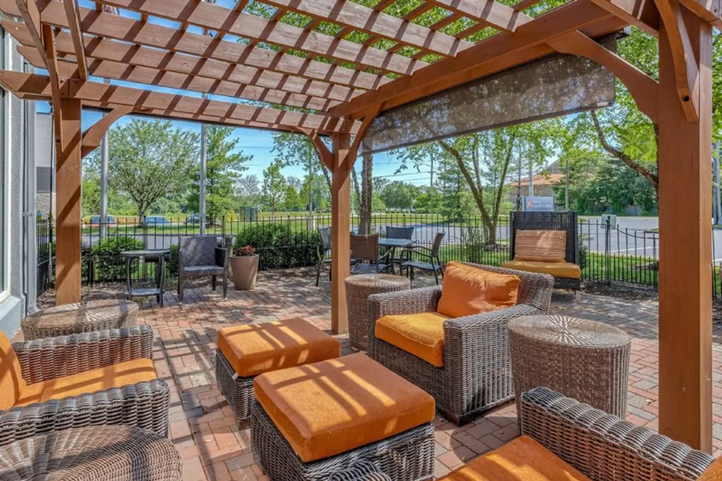 Hilton Garden Inn Cincinnati/Sharonville Terrasse