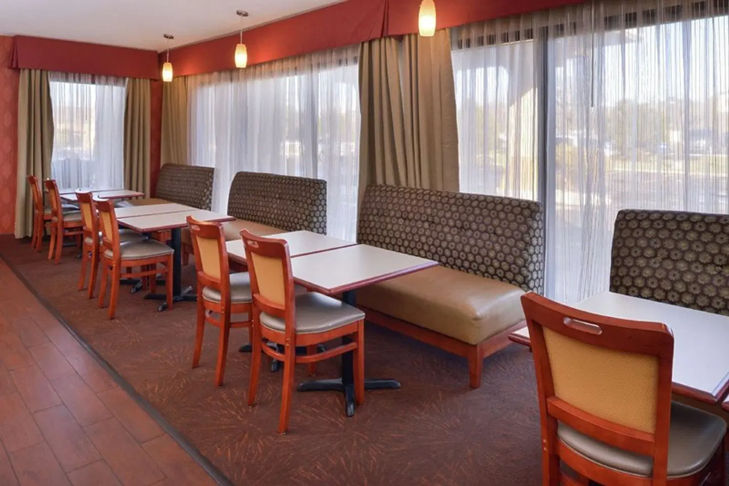 Hampton Inn Columbus-East ROOM_EXAMPLE