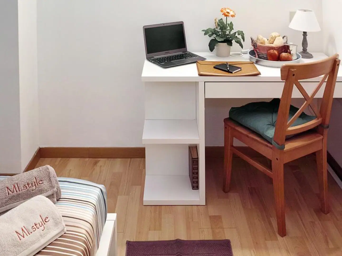 MI. Style ROOM_EXAMPLE