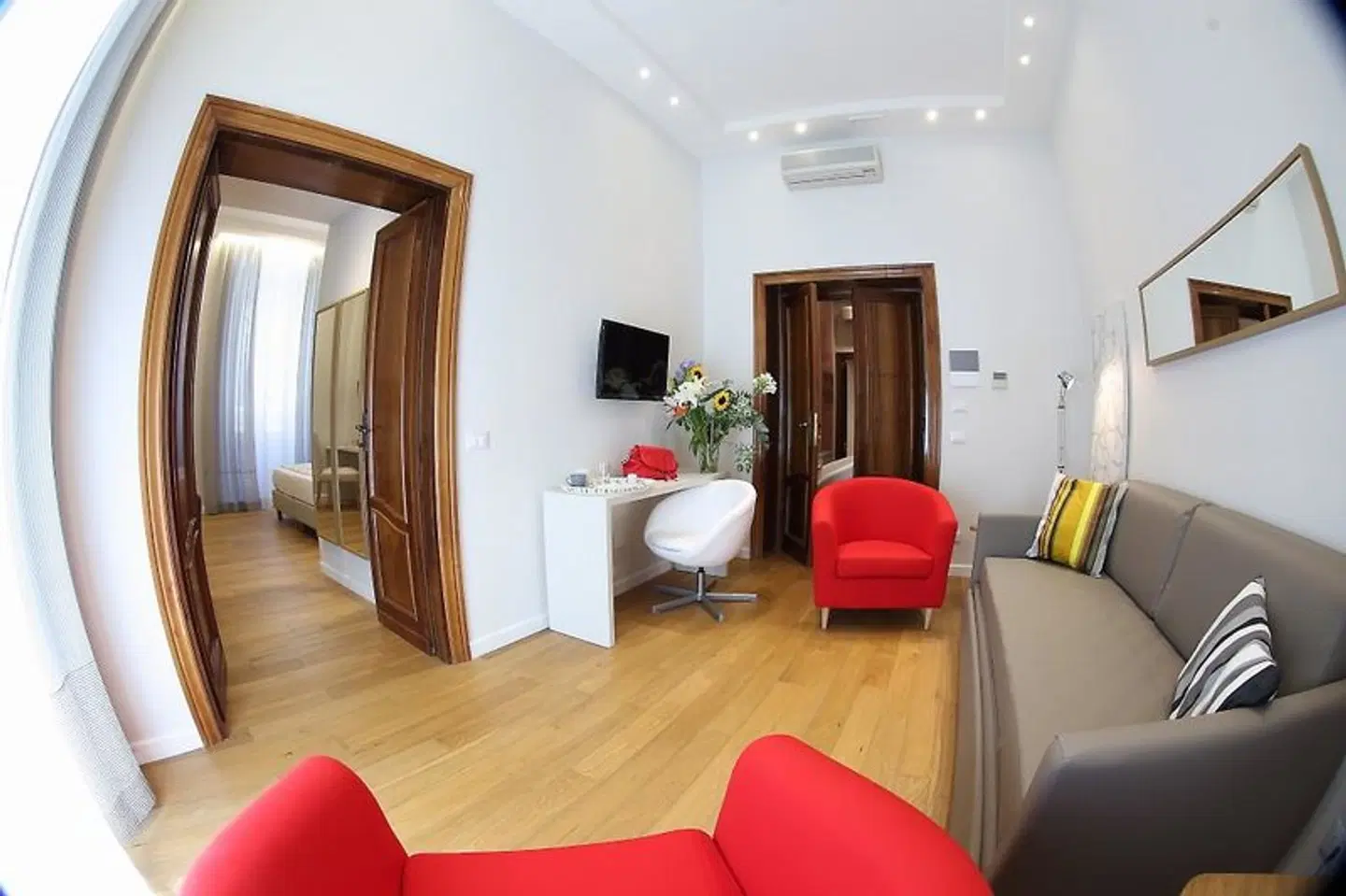 Sofia's Suites ROOM_EXAMPLE
