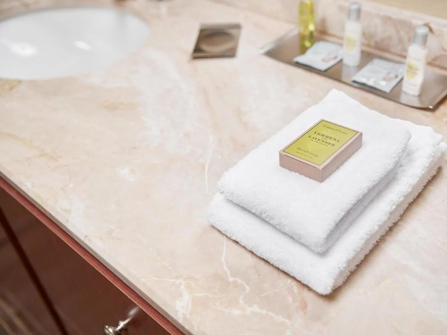 DoubleTree Suites by Hilton Cincinnati - Blue Ash MODEL_IMPRESSION