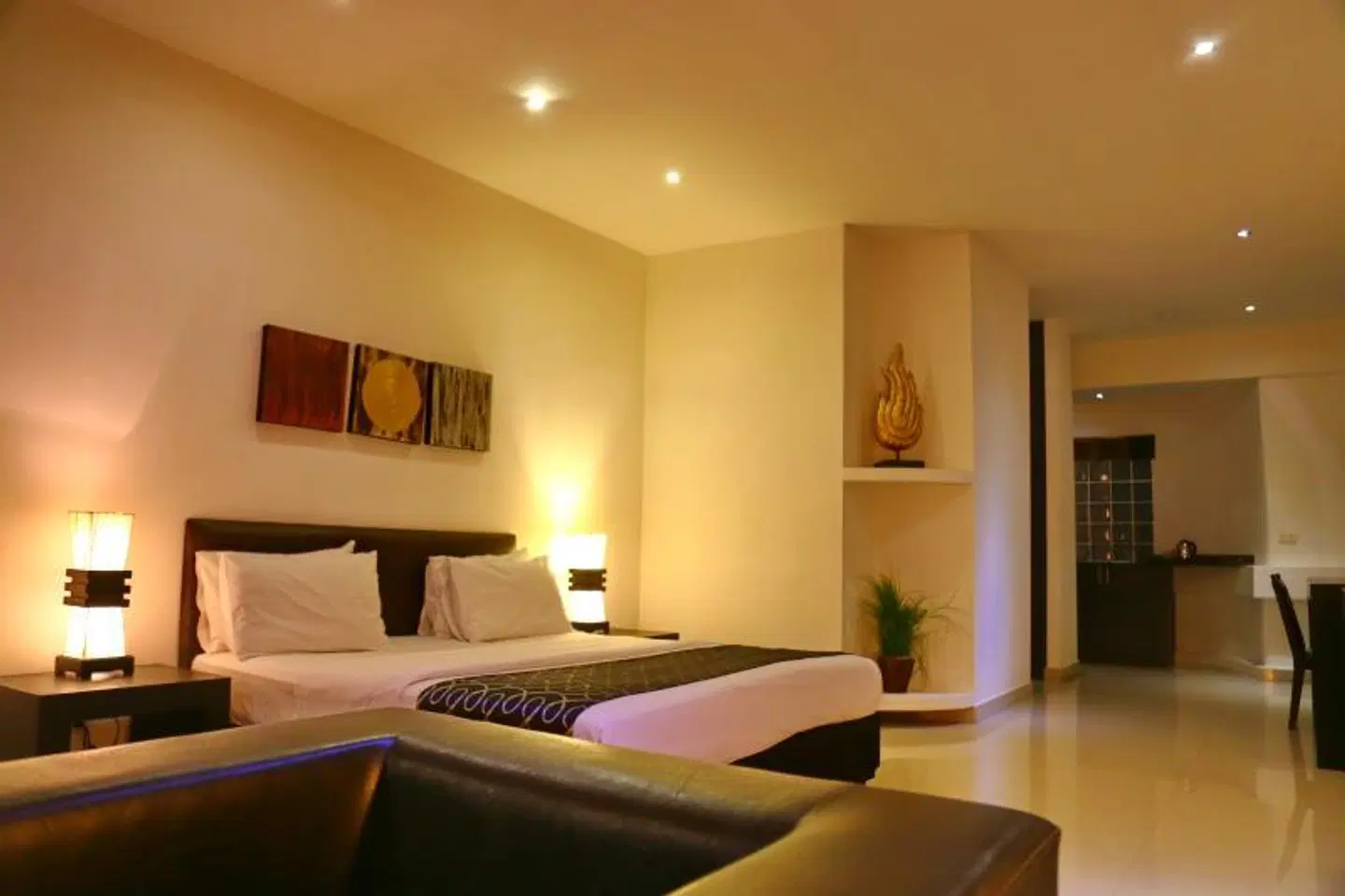 East Suites ROOM_EXAMPLE