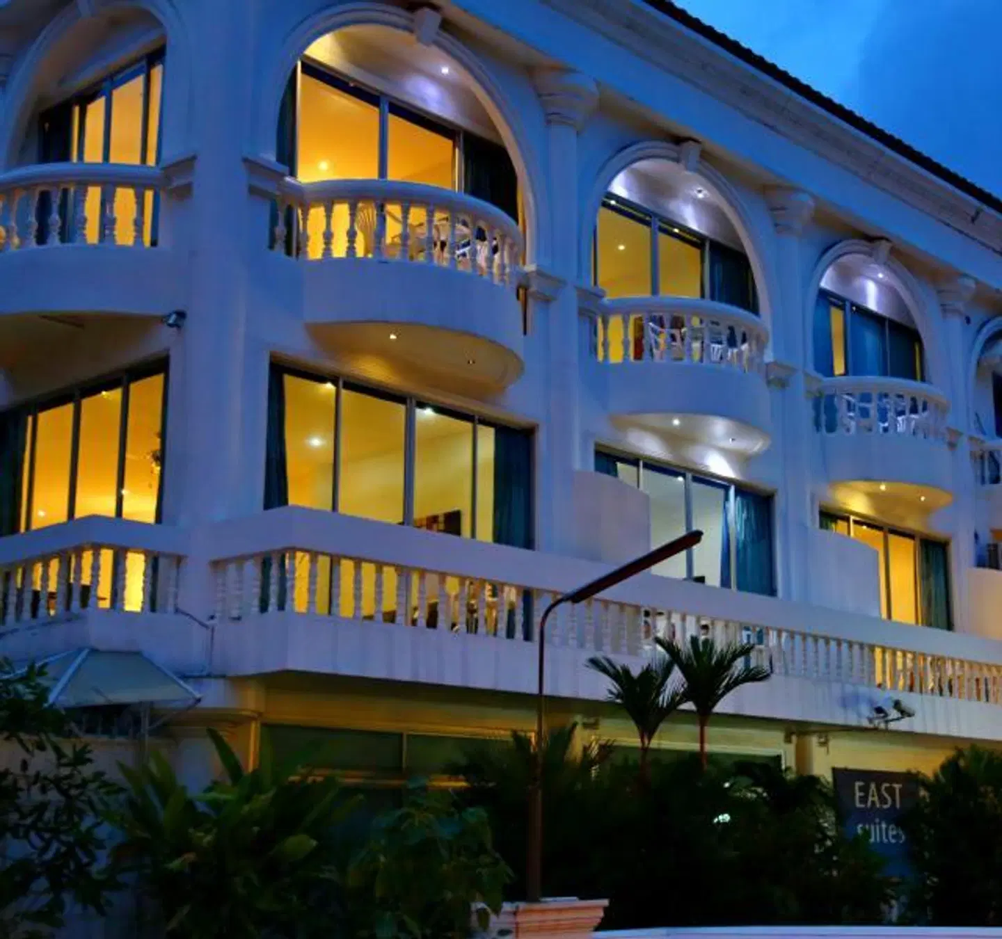 East Suites EXTERIOR