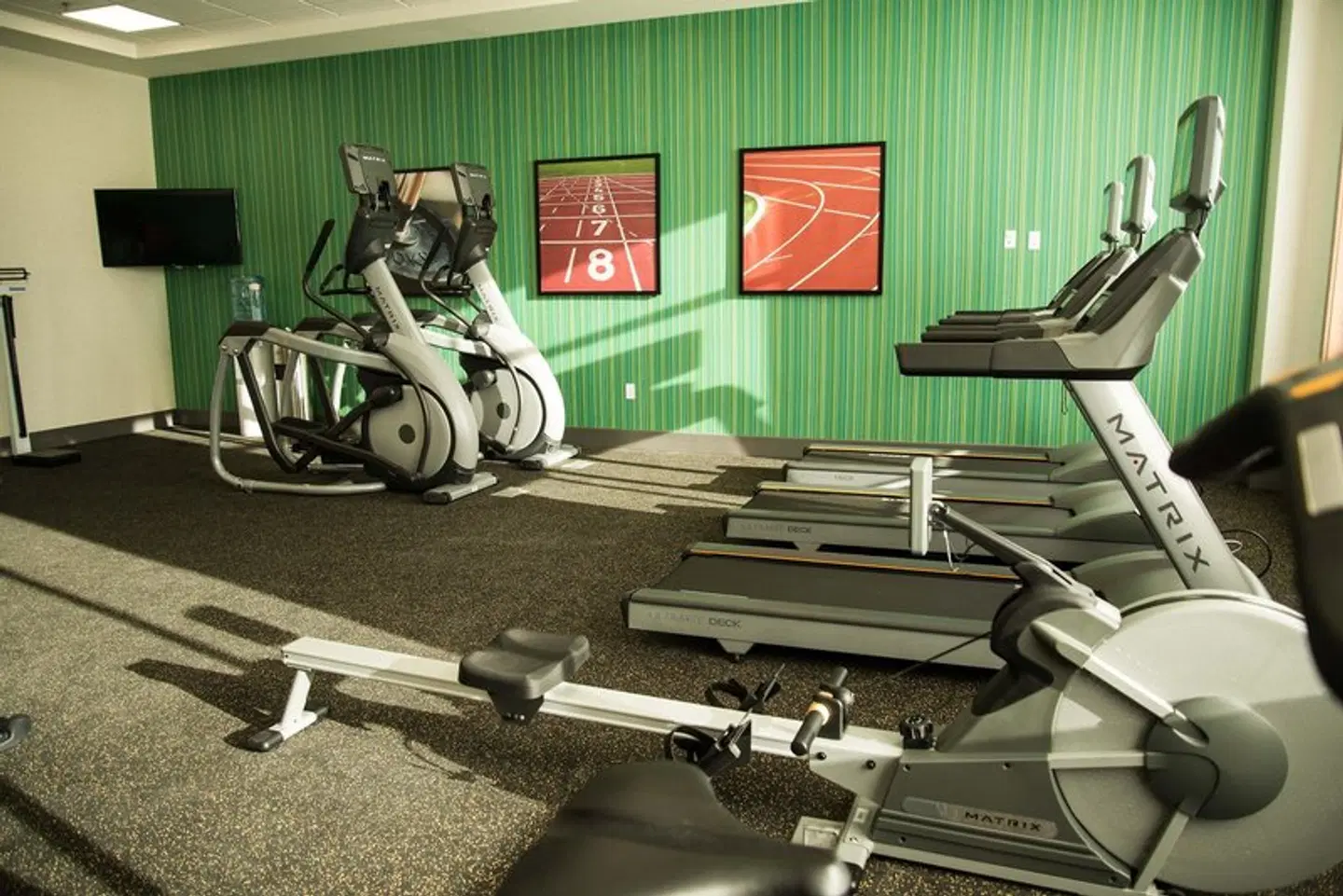 Candlewood Suites West Edmonton - Mall Area SPORTS_AND_LEISURE