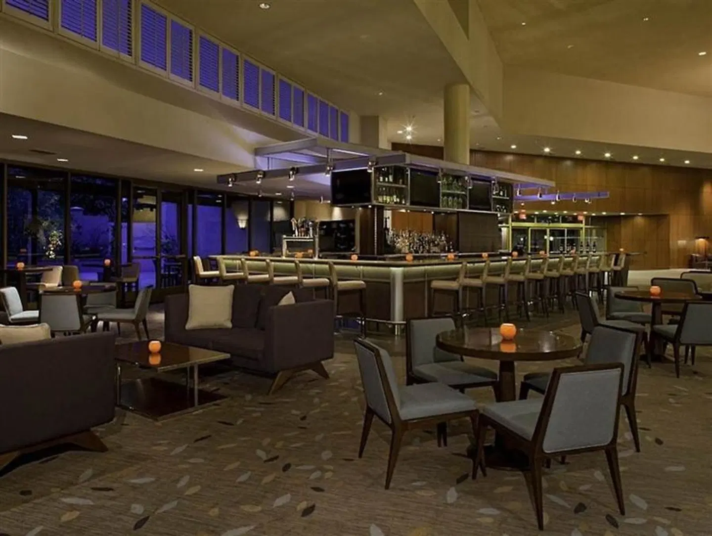 Hyatt Regency Cincinnati Bar