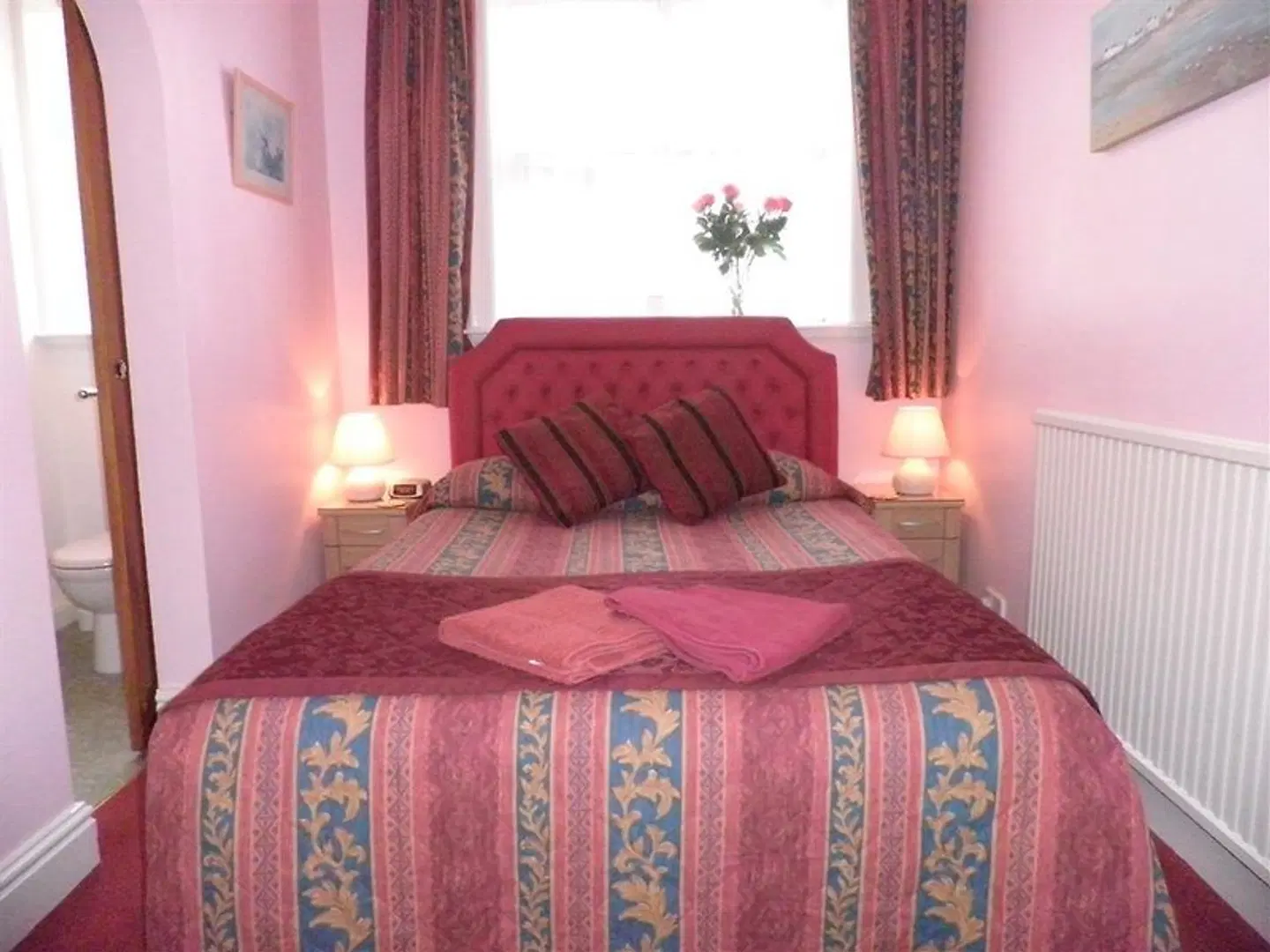 Midway House ROOM_EXAMPLE