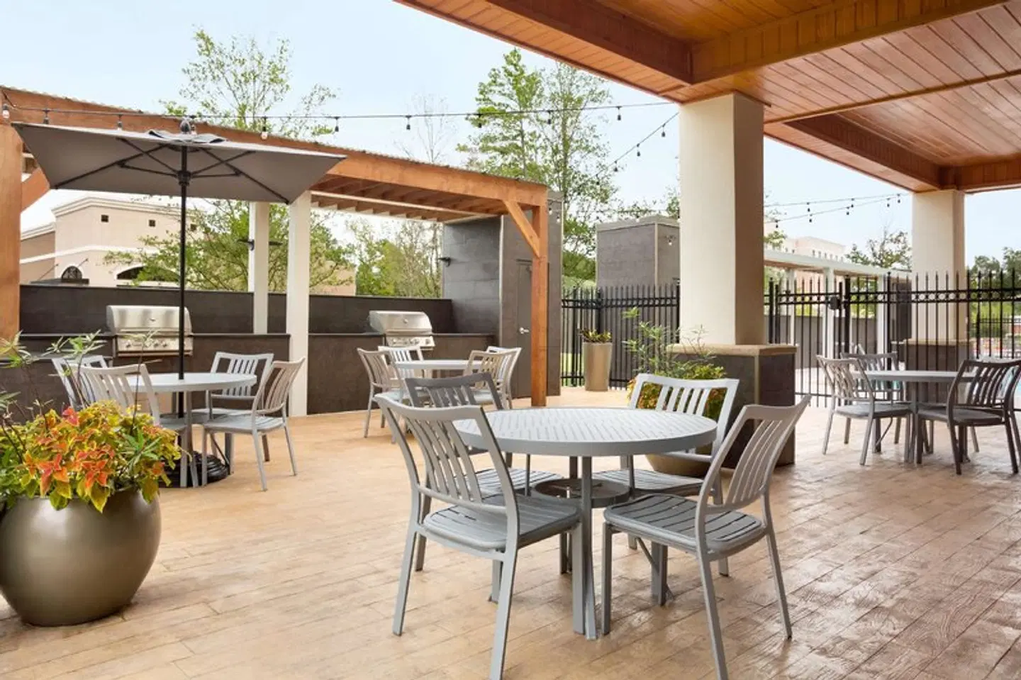 Home2 Suites by Hilton Shenandoah The Woodlands Restaurant