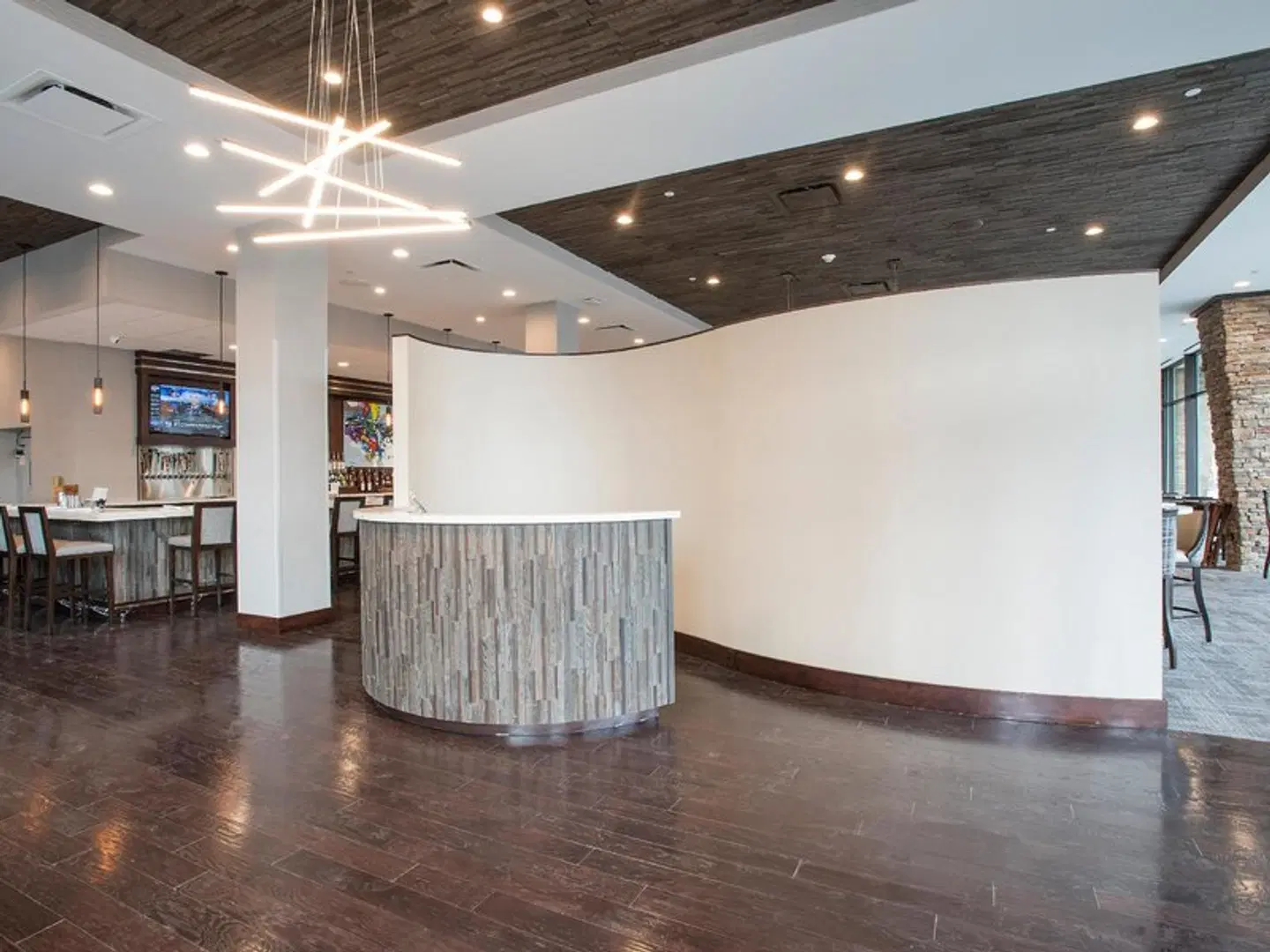 Holiday Inn & Suites Cincinnati Downtown LOUNGE_LOBBY