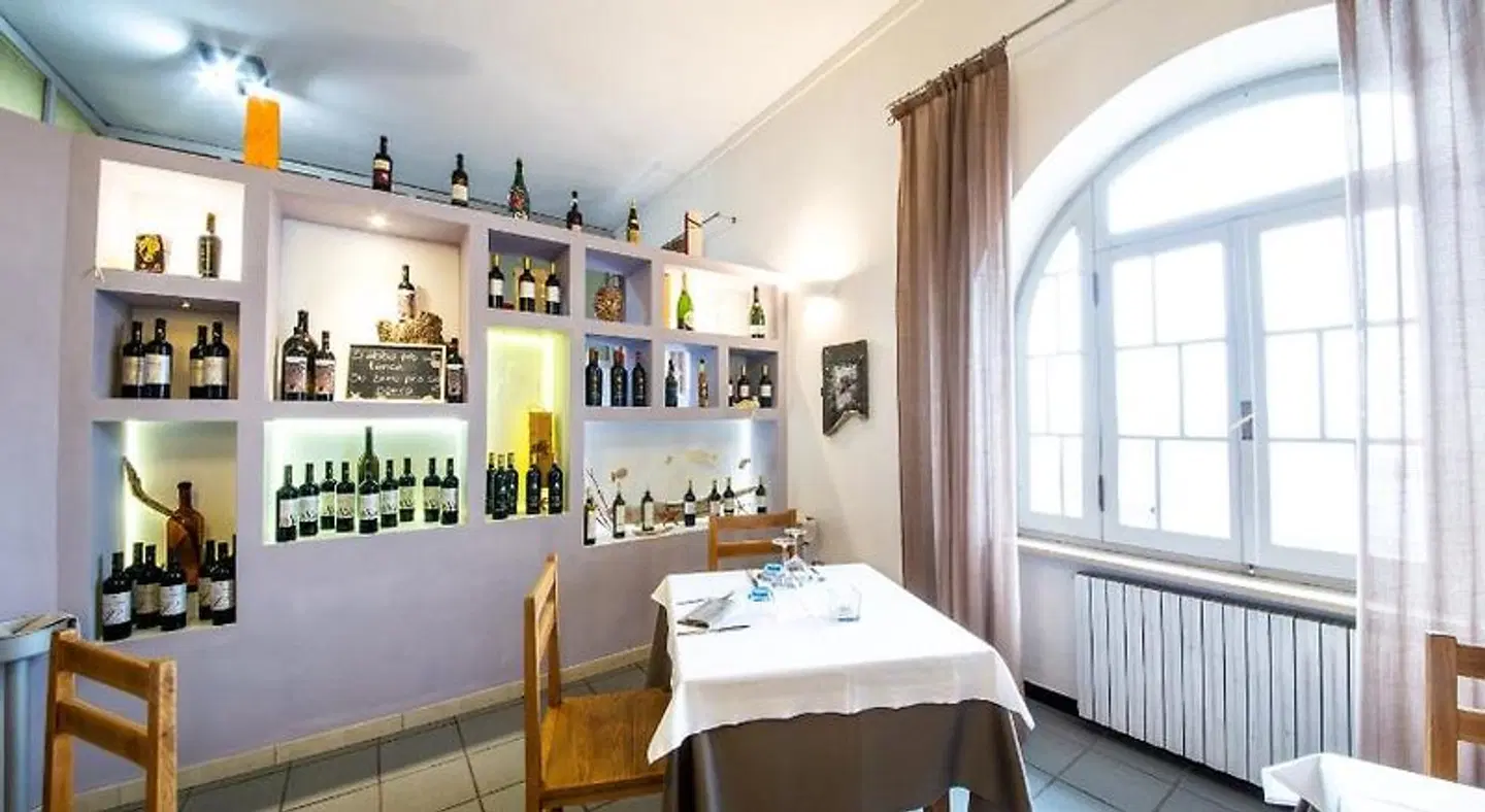 Meli Hotel Restaurant