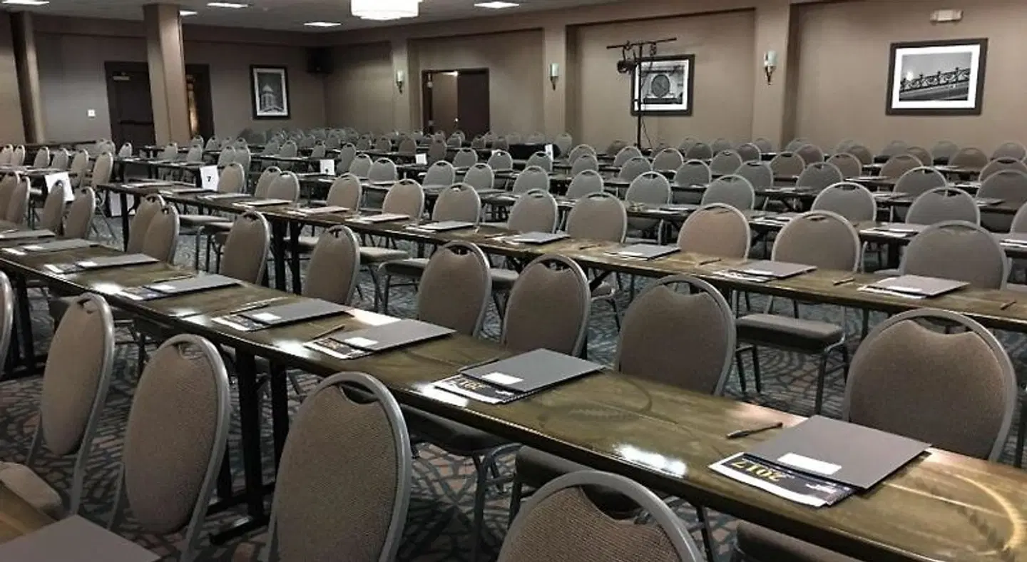 Best Western Plus Kingston Hotel and Conference Center Konferenz