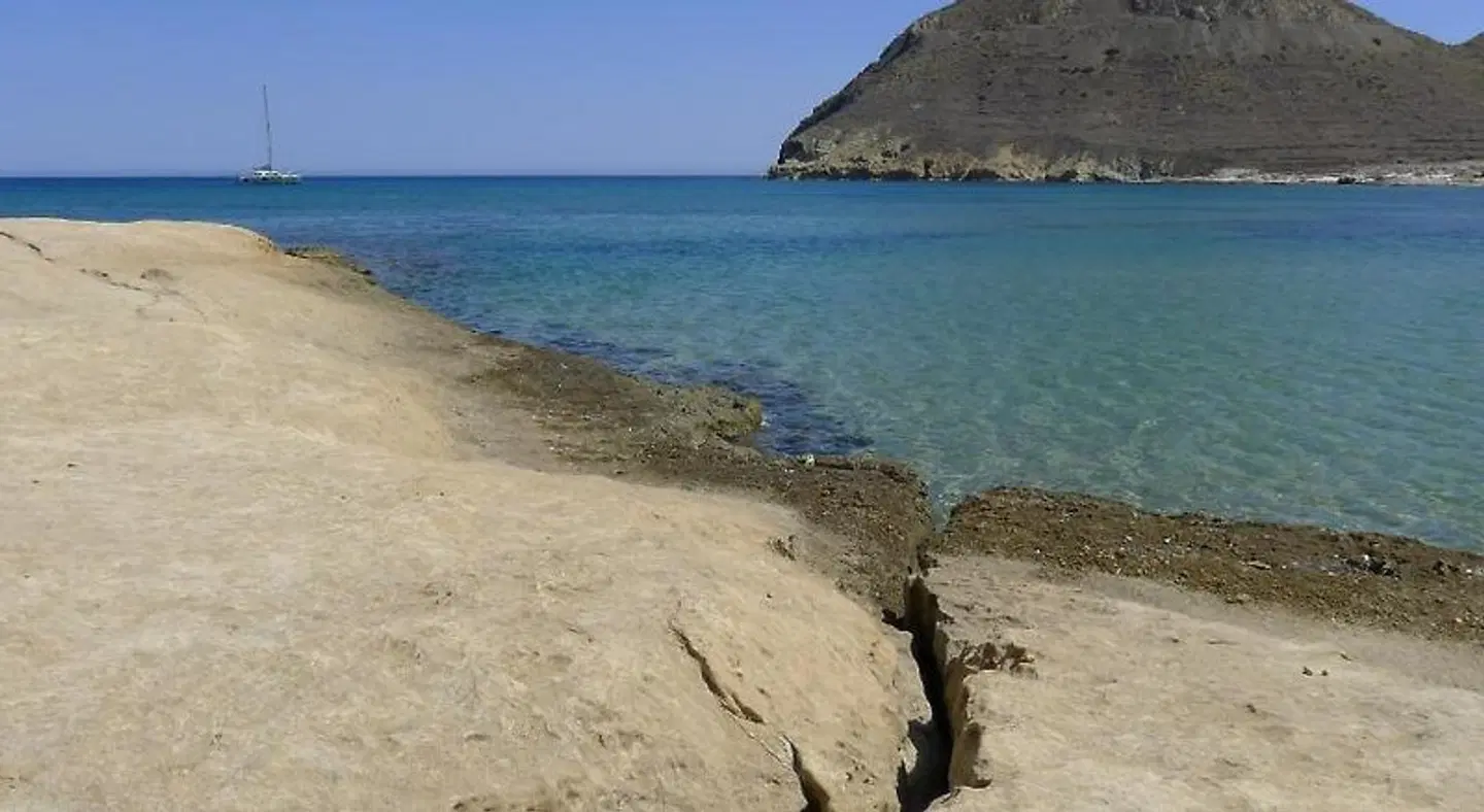 La Posidonia Strand