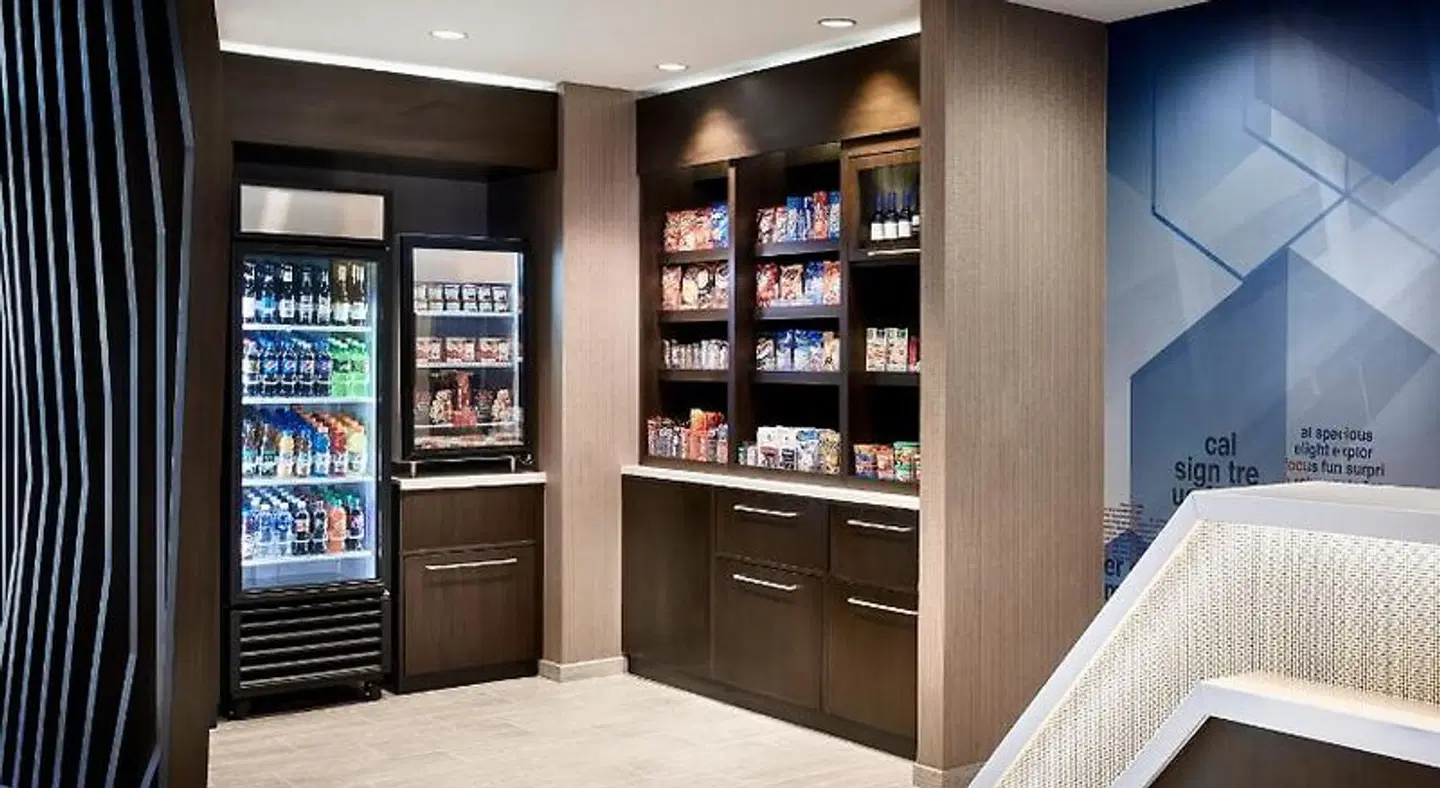 SpringHill Suites by Marriott Springfield North Bar