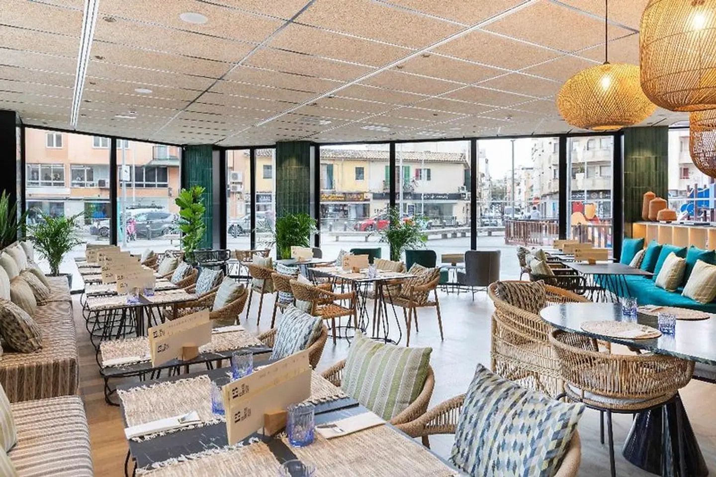 JS Palma Plaza Hotel Restaurant