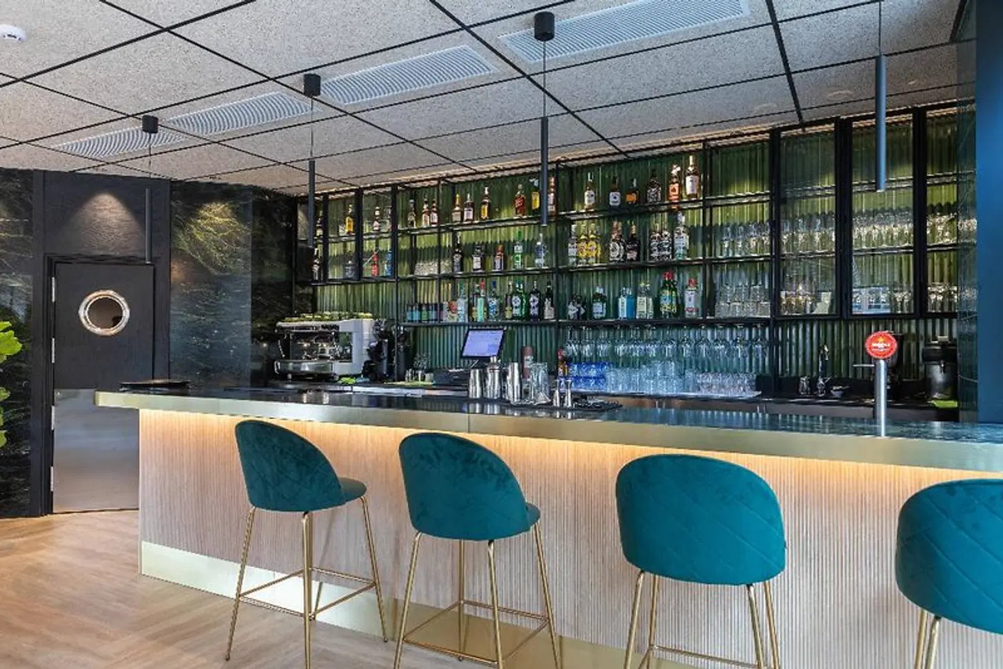 JS Palma Plaza Hotel Bar