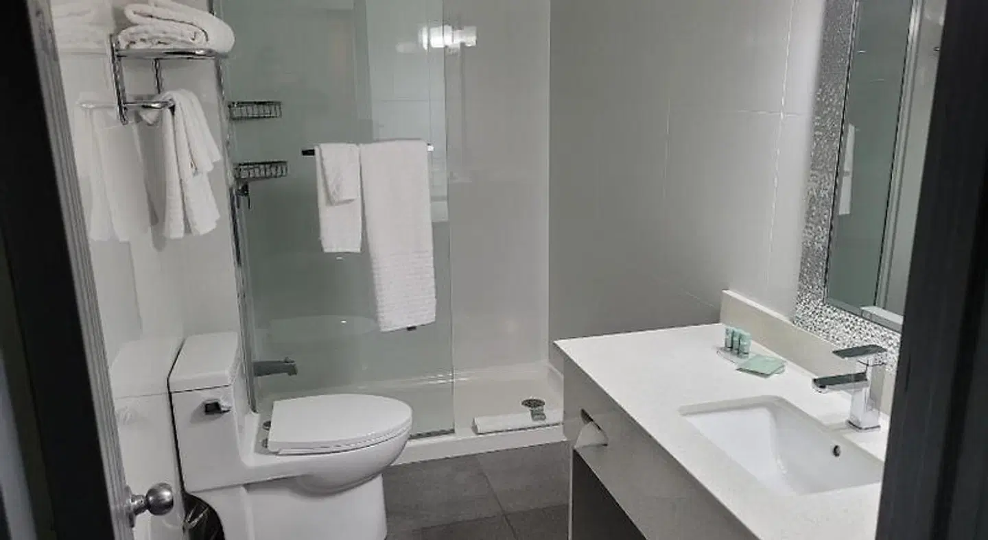 Best Western Laval-Montreal Badezimmer