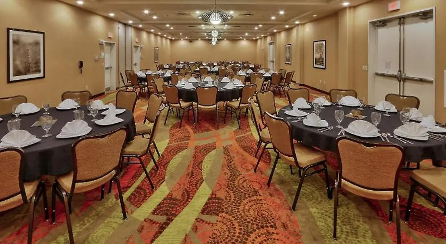 Holiday Inn Roswell by IHG Restaurant