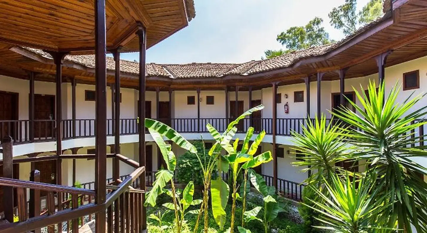 Yucelen Hotel Terrasse