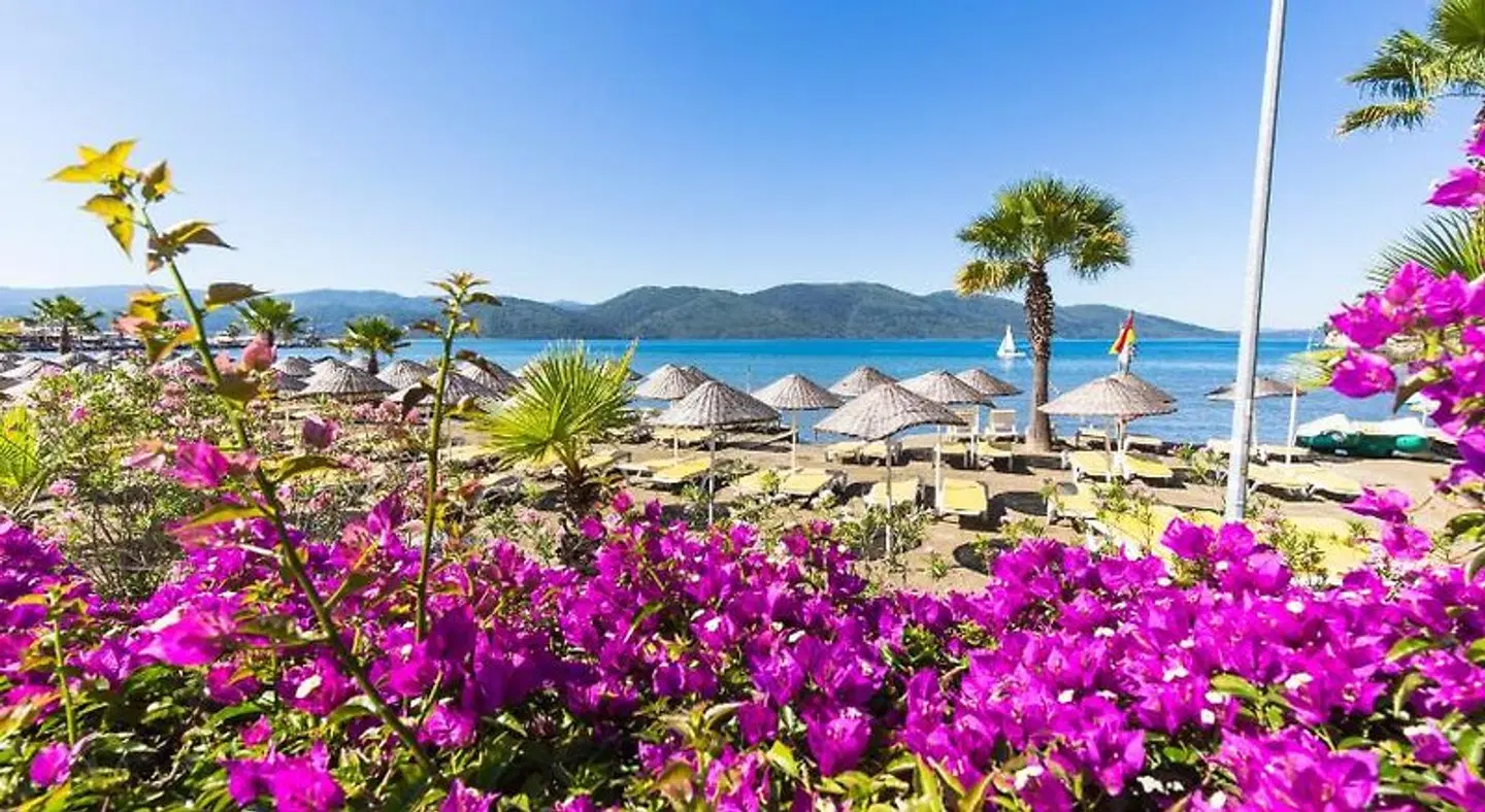 Yucelen Hotel Garten