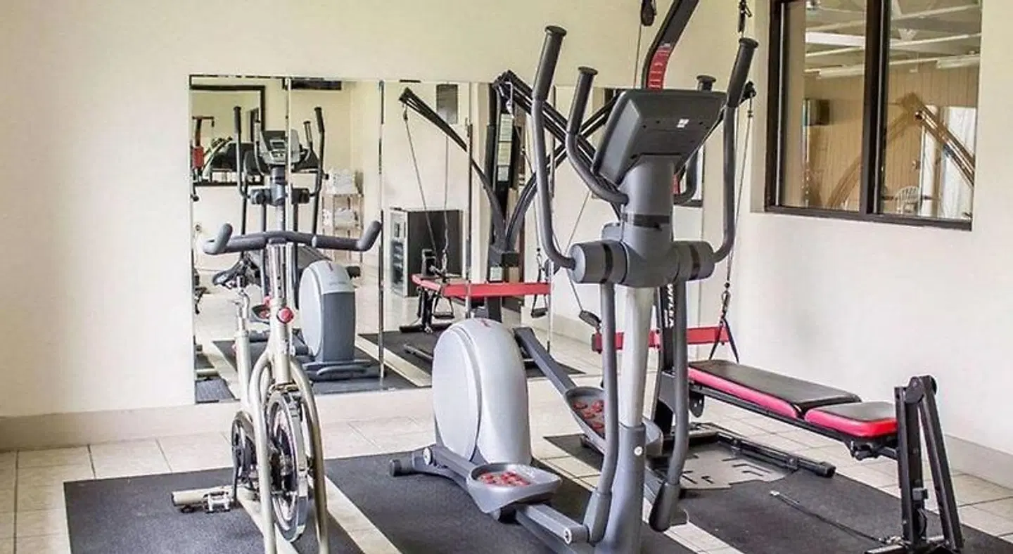 Norwood Inn & Suites Columbus SPORTS_AND_LEISURE