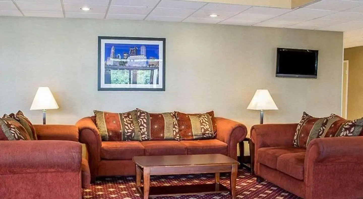 Norwood Inn & Suites Columbus ROOM_EXAMPLE