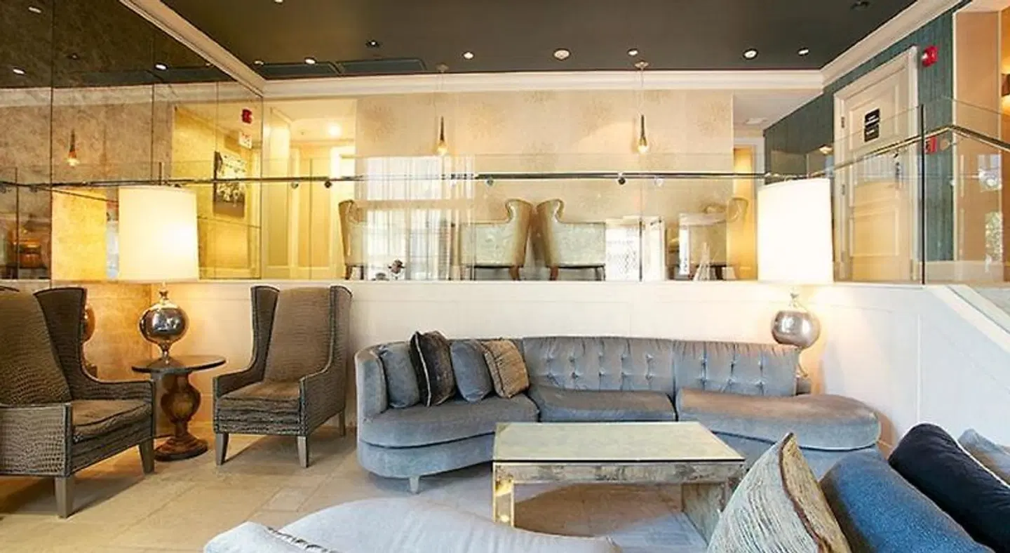 Veritas LOUNGE_LOBBY