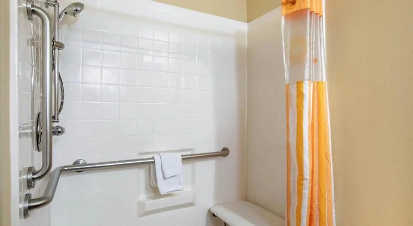La Quinta Inn & Suites Conway Badezimmer