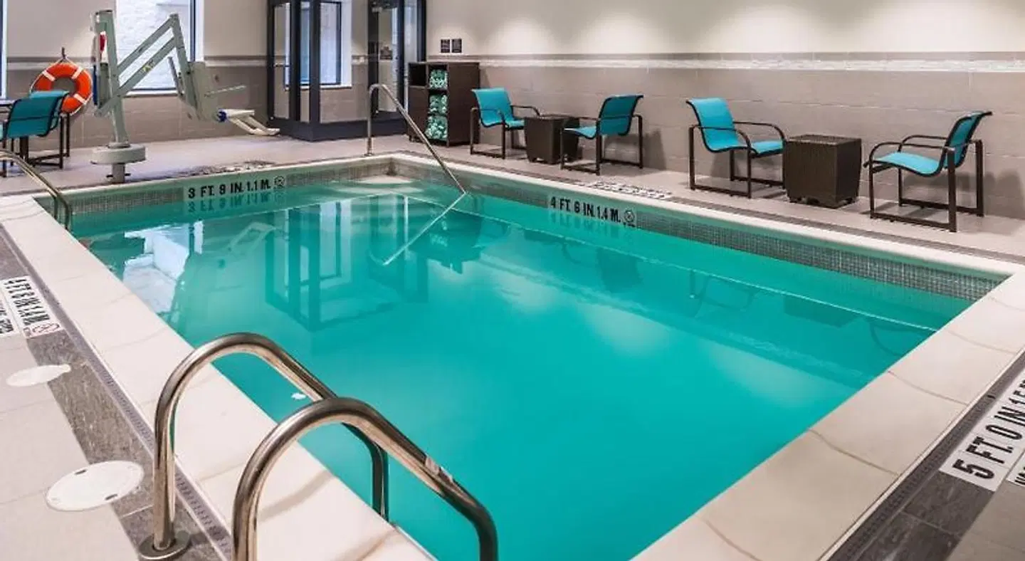 Residence Inn by Marriott Pittsburgh Oakland/University Place Hallenbad