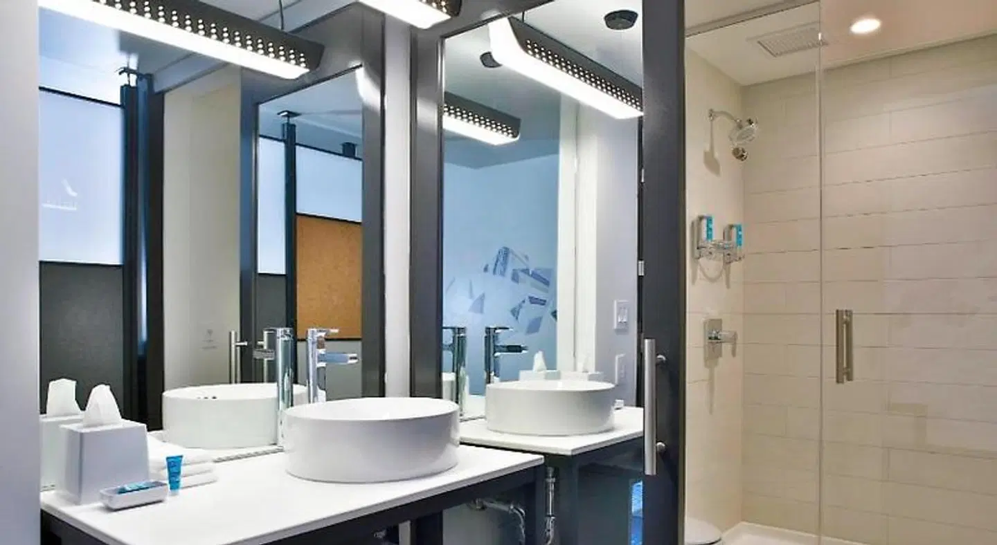 Aloft Omaha West Badezimmer