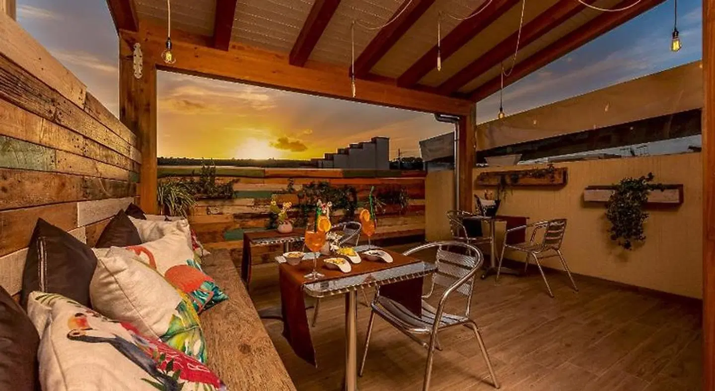 Ayres Del Mar Restaurant