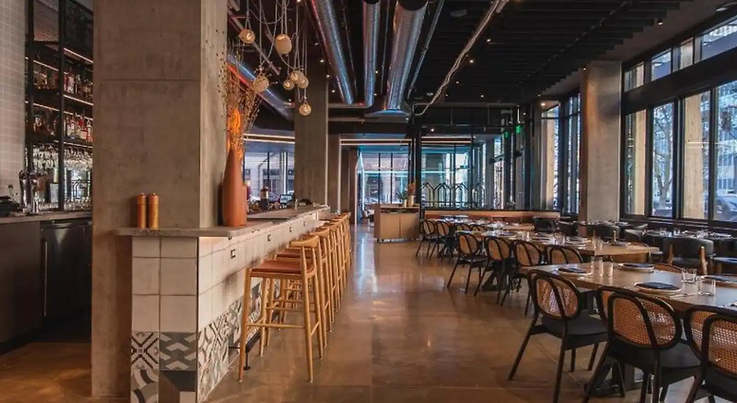 Hyatt Centric Downtown Portland Bar