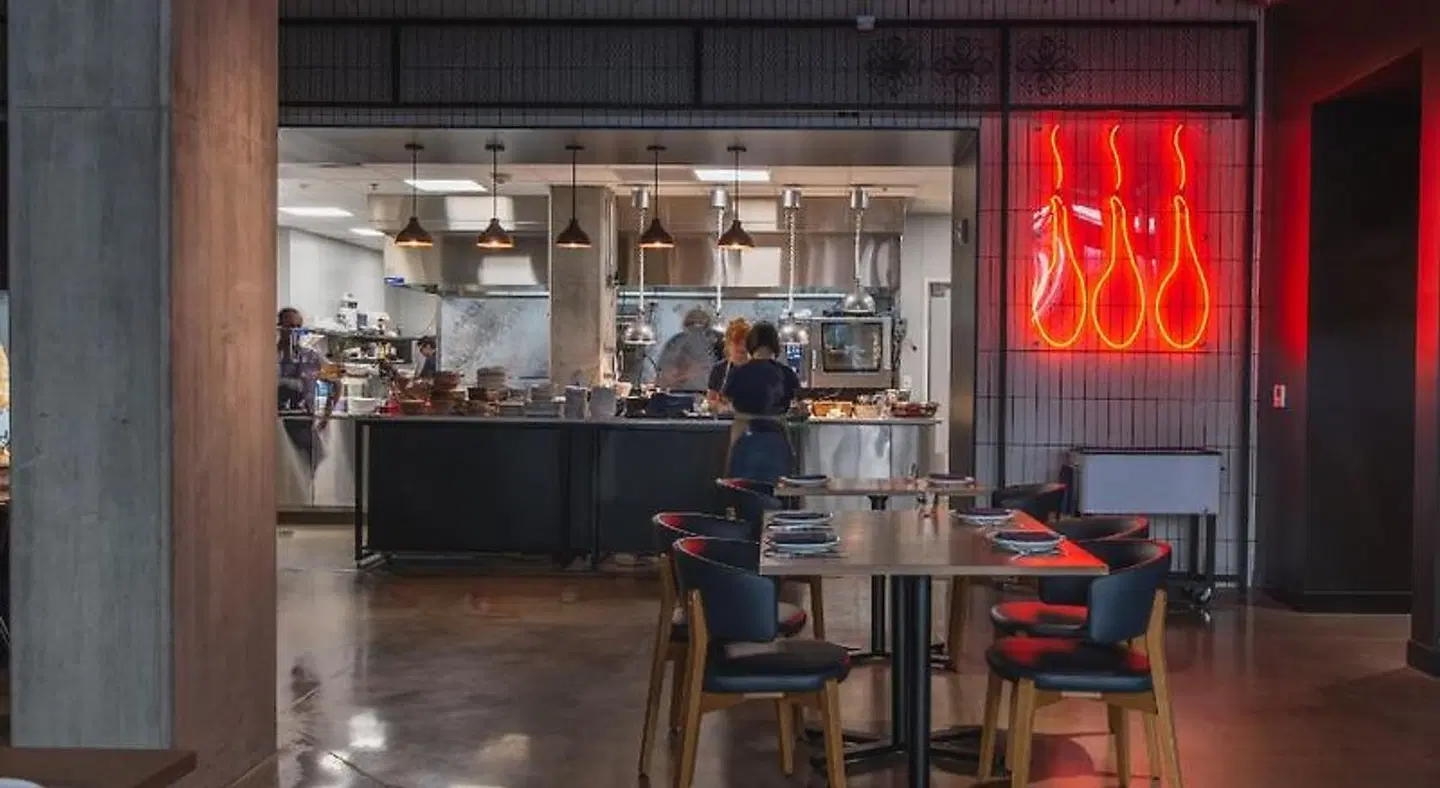 Hyatt Centric Downtown Portland Bar