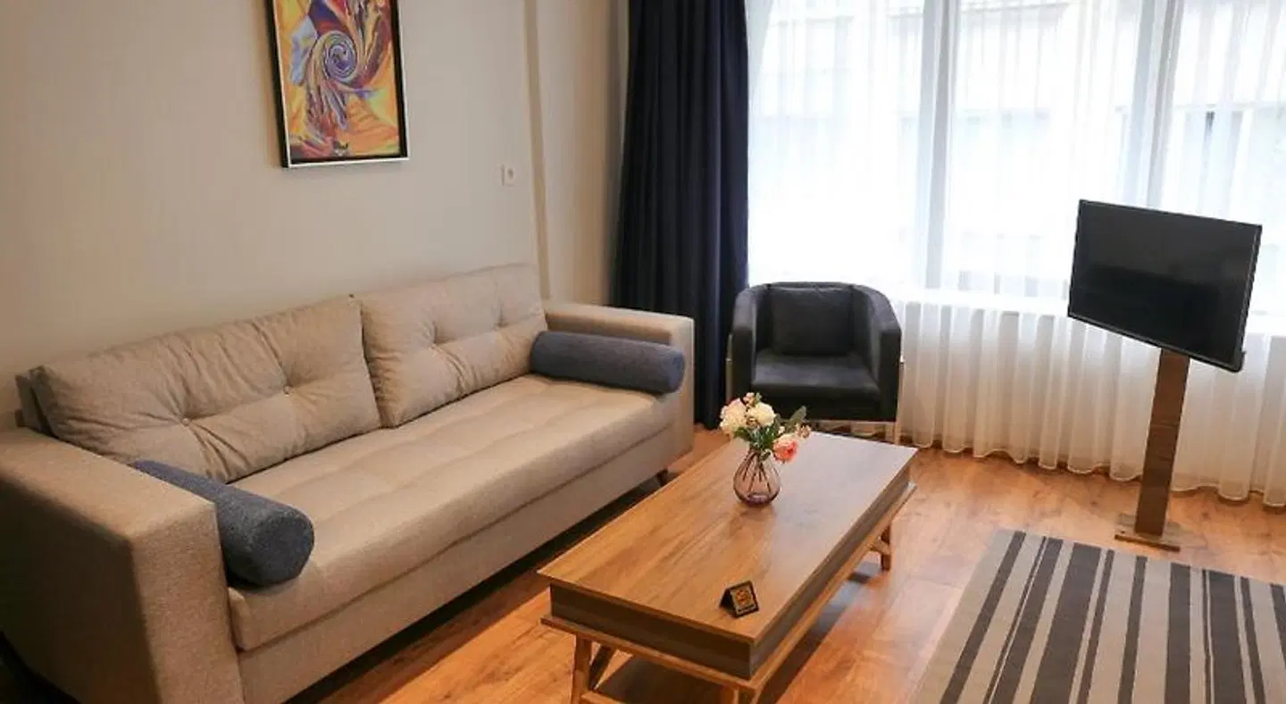 The Roomy Hotel ROOM_EXAMPLE