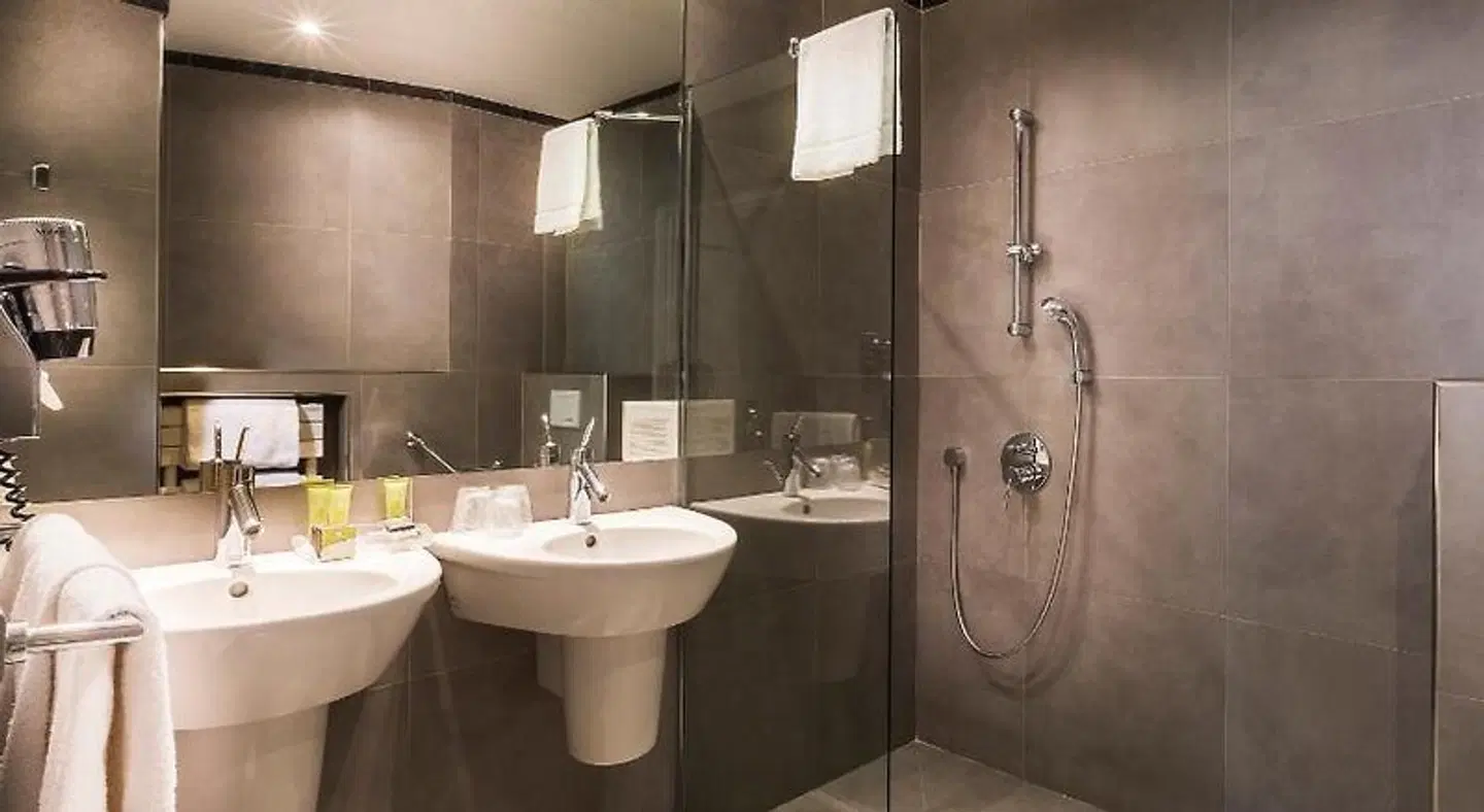 Albe Saint Michel Badezimmer