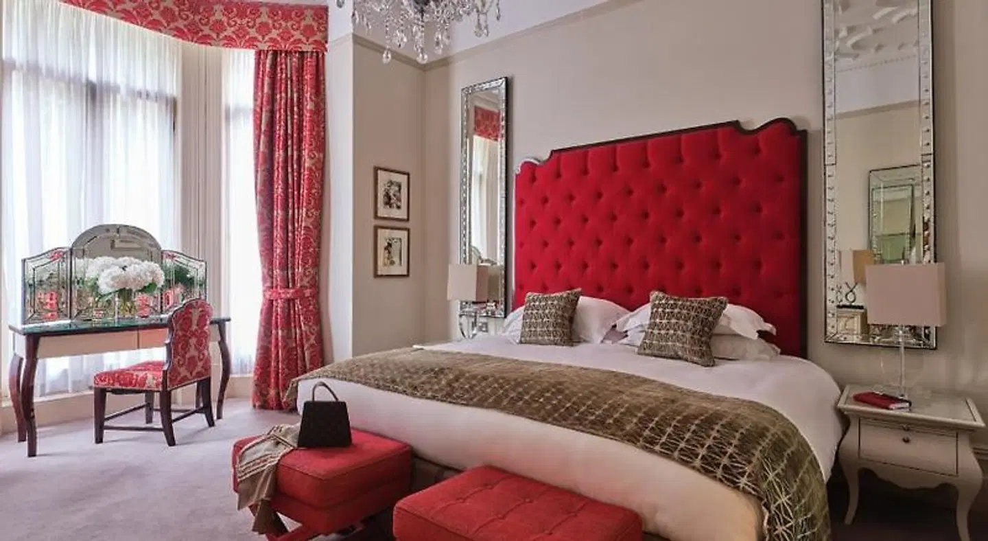 Sloane Apartments HEALTH_BEAUTY