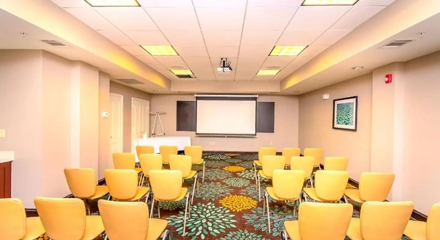 Staybridge Suites Houston IAH - Beltway 8 by IHG Konferenz