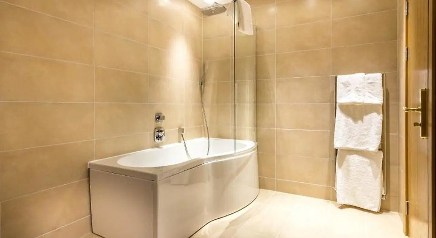 Mansio Suites Basinghall Badezimmer