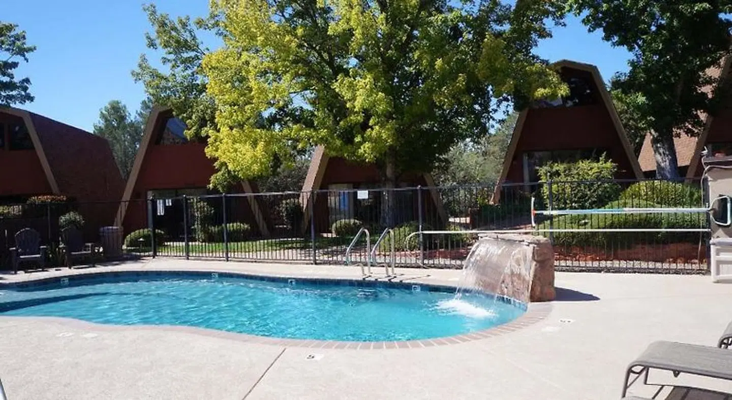 Red Agave Resort OUTDOOR_POOL