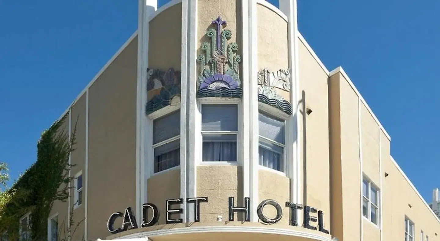 Cadet Hotel EXTERIOR