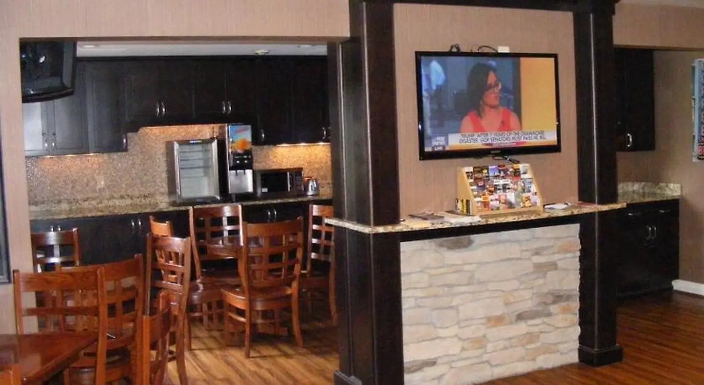Ashley Quarters Hotel Bar