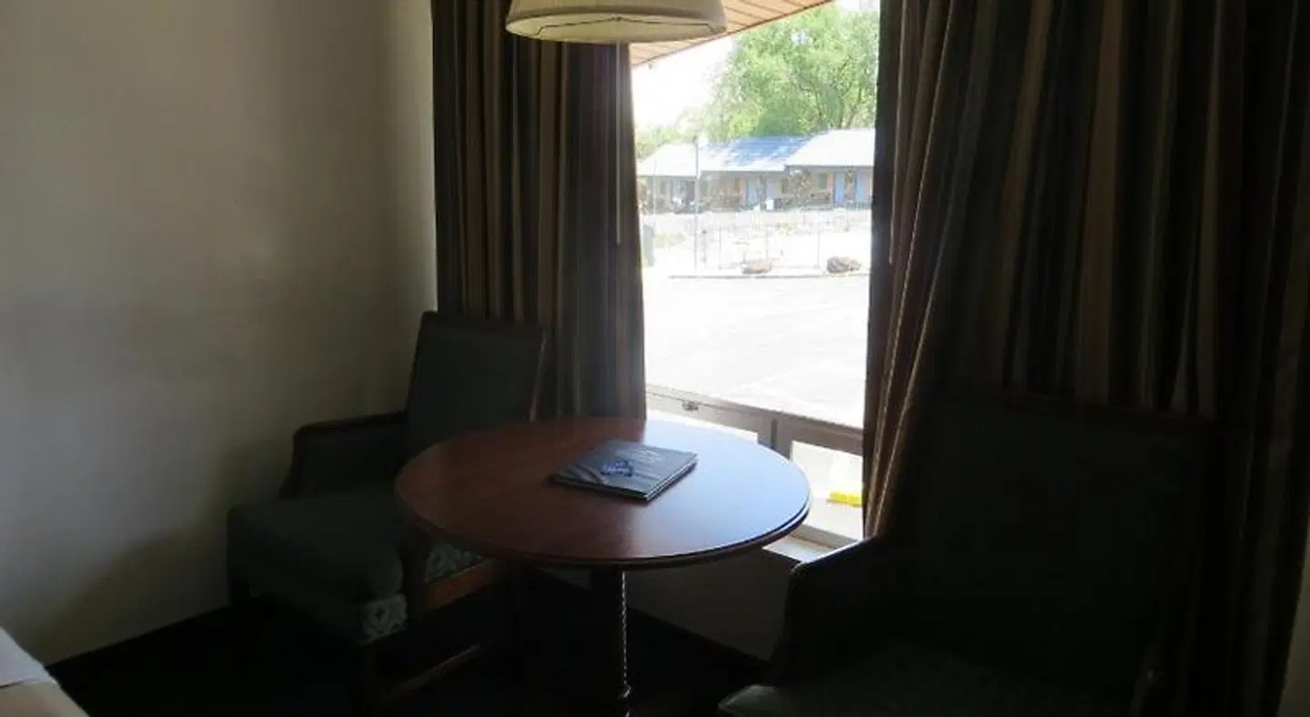 Silver Saddle Motel ROOM_EXAMPLE
